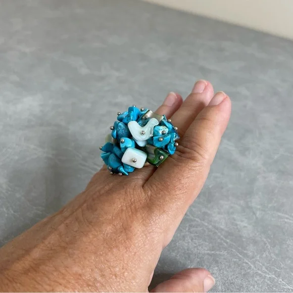 Blue and White Cluster Statement Ring with Organic Design - Picture 2 of 9
